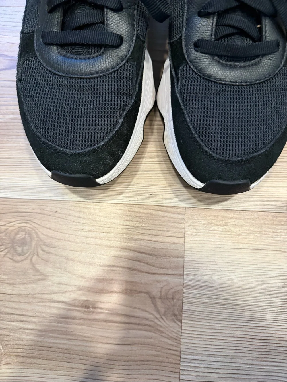 Sorel Kinetic Impact II Sneakers-Size 9